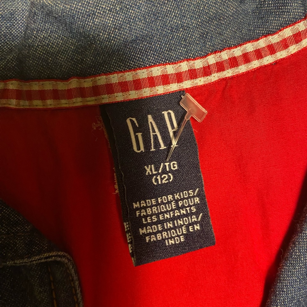 Gag kid pull over jacket size 12
